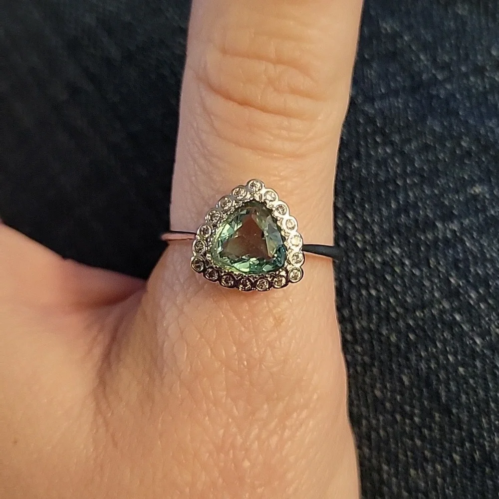 Blue ring - Picture 1 of 3